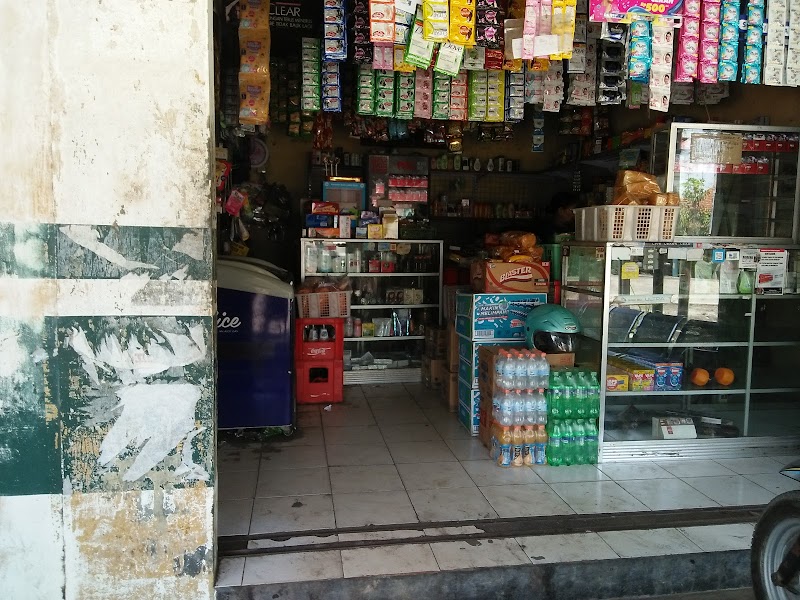Amini: Tempat Belanja Favorit Warga Cilacap